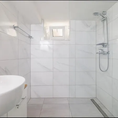 Kapetanova Kuca * Novi Vinodolski