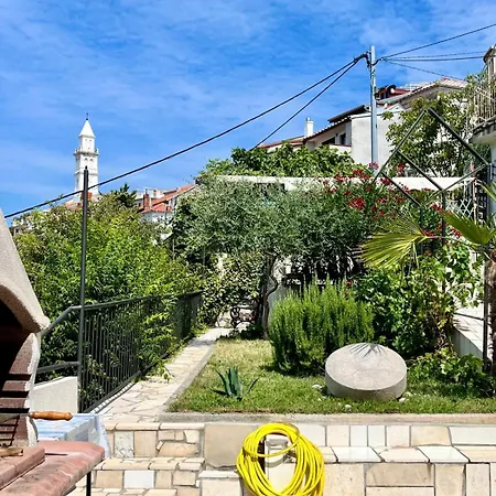 Kapetanova Kuca * Novi Vinodolski