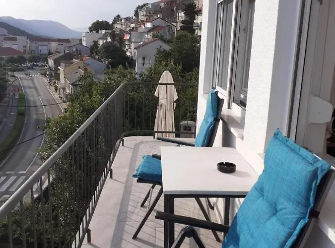 Kapetanova Kuca 別荘