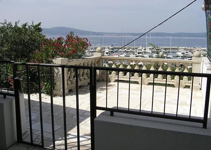 別荘 Kapetanova Kuca *