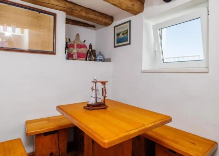 Kapetanova Kuca * ノヴィ・ヴィノドロスキー