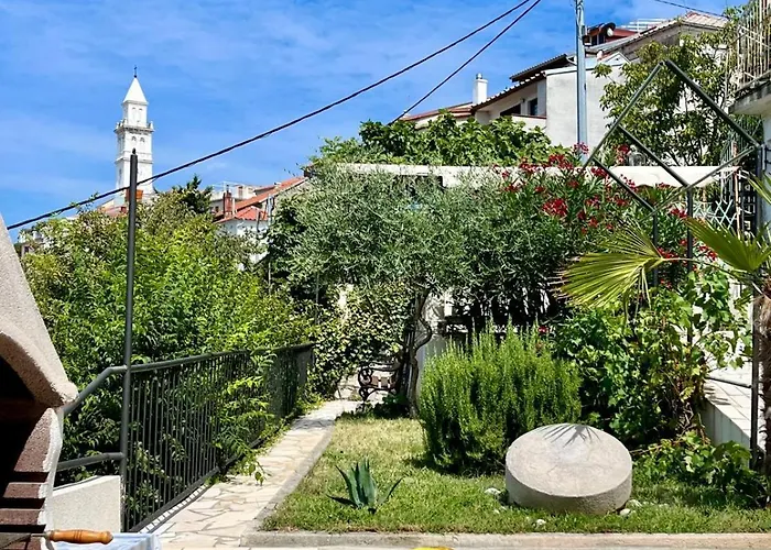 Kapetanova Kuca * ノヴィ・ヴィノドロスキー